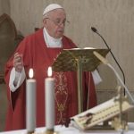 O Papa na Casa Santa Marta: rezar pelos governantes, eles farão o mesmo pelo povo